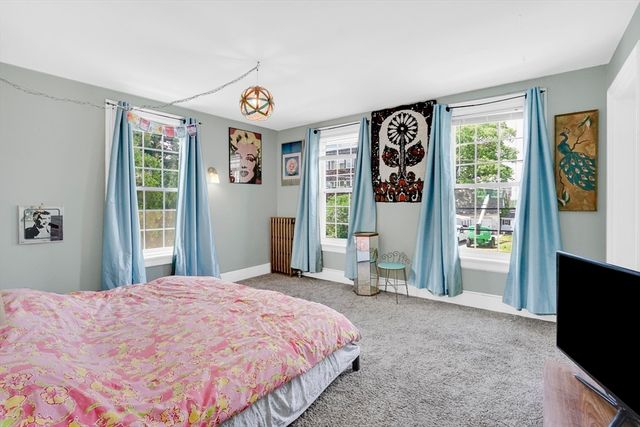 23 Oakes Ave, Southbridge, MA 01550