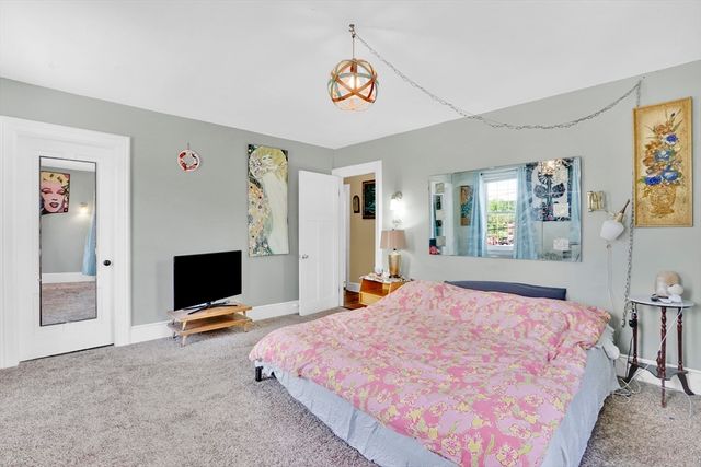 23 Oakes Ave, Southbridge, MA 01550