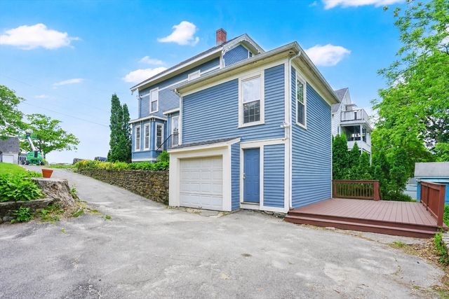23 Oakes Ave, Southbridge, MA 01550