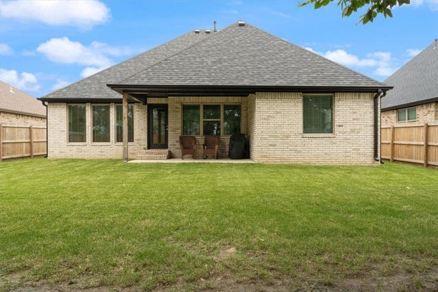 704 Taylor Street, Siloam Springs, AR 72761