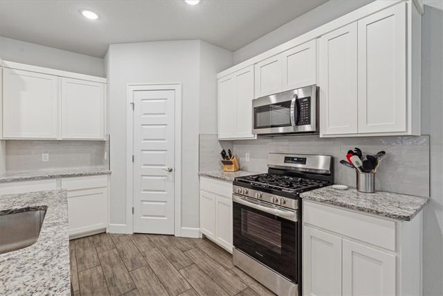 704 Taylor Street, Siloam Springs, AR 72761