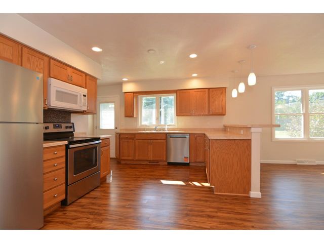 5556 Rainbow Road, Waunakee, WI 53597