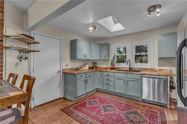 1820 Vermont Street, Lawrence, KS 66044