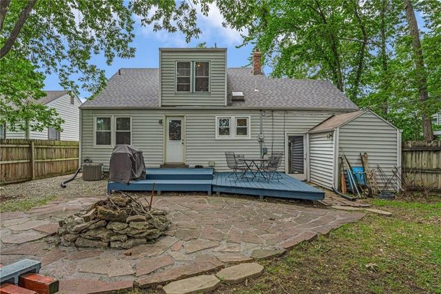 1820 Vermont Street, Lawrence, KS 66044