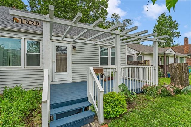 1820 Vermont Street, Lawrence, KS 66044