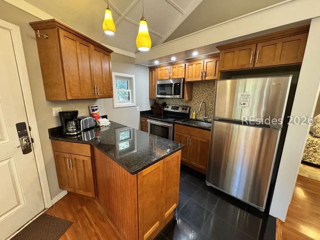 40 Night Heron Ln, Hilton Head Island, SC 29928