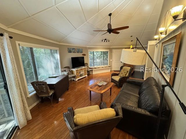 40 Night Heron Ln, Hilton Head Island, SC 29928