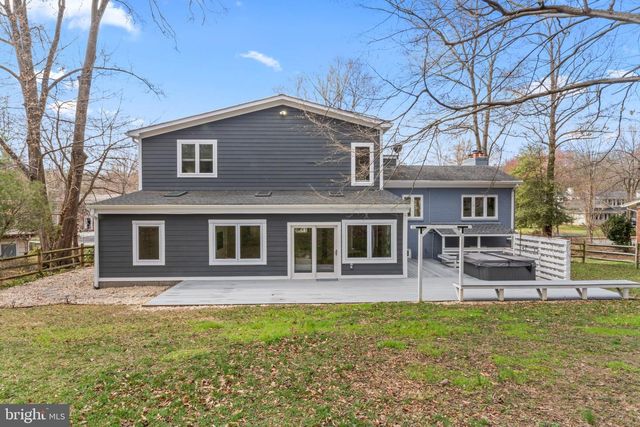 6322 BEACHWAY DR, Falls Church, VA 22044