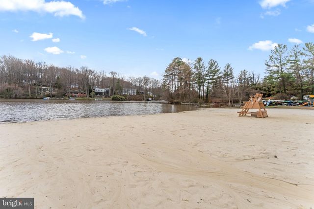 6322 BEACHWAY DR, Falls Church, VA 22044