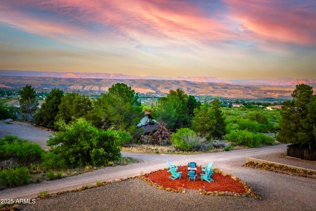 1131 Hidden Springs Lane, Clarkdale, AZ 86324