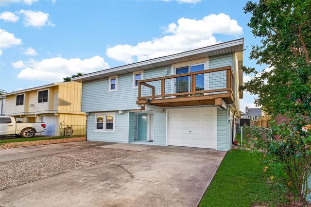4 N Sandpiper Street, La Marque, TX 77568