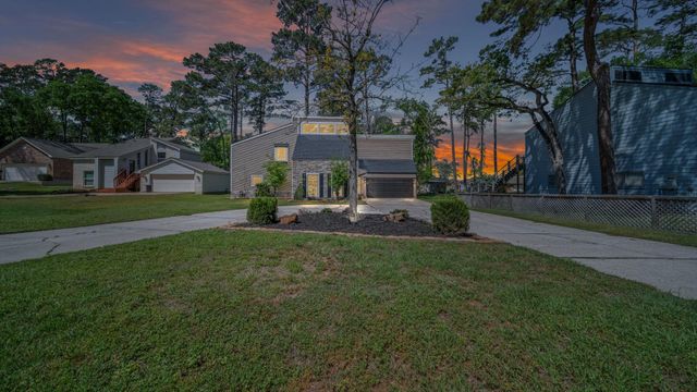 15211 Jamaica Drive, Willis, TX 77318