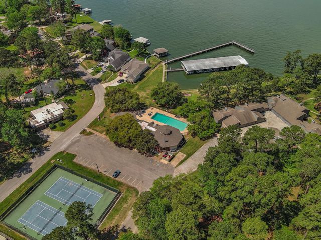 15211 Jamaica Drive, Willis, TX 77318