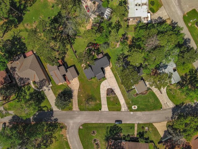 15211 Jamaica Drive, Willis, TX 77318