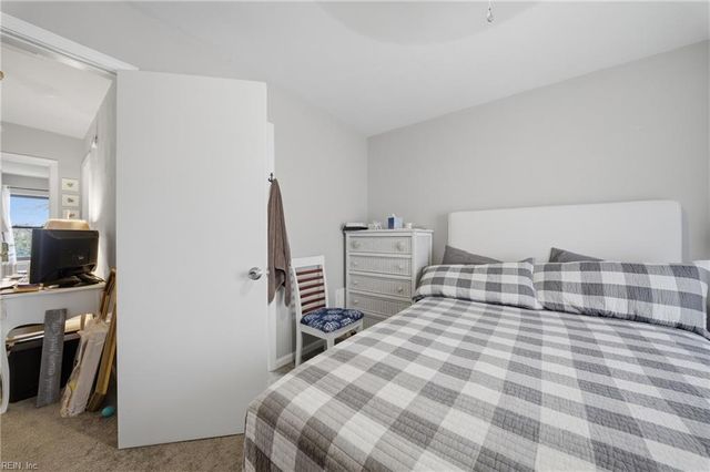 225 A View Ave Apt 214, Norfolk, VA 23503