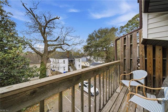 225 A View Ave Apt 214, Norfolk, VA 23503