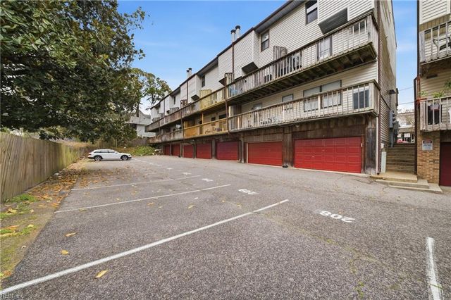 225 A View Ave Apt 214, Norfolk, VA 23503