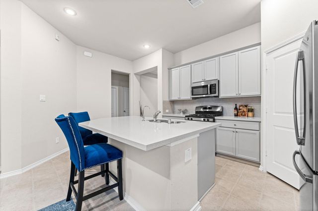 2702 Meadow View Lane, Conroe, TX 77385