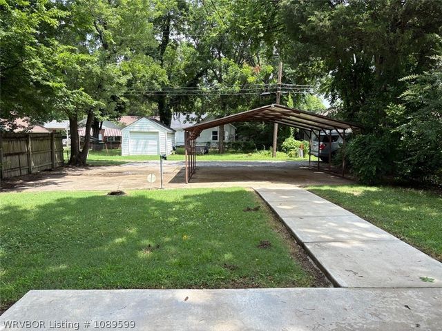 2029 S M Street, Fort Smith, AR 72901