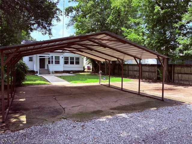 2029 S M Street, Fort Smith, AR 72901