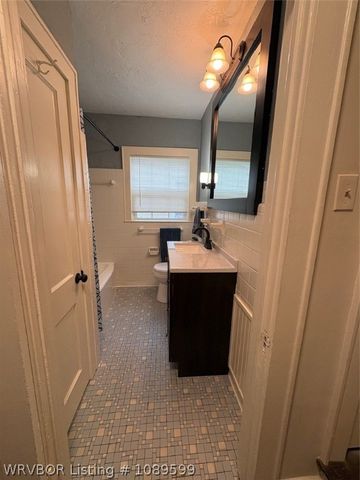 2029 S M Street, Fort Smith, AR 72901
