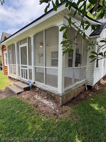 2029 S M Street, Fort Smith, AR 72901