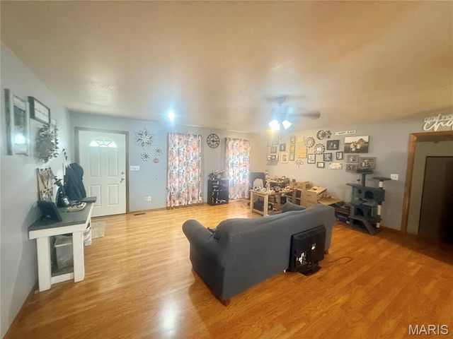 3230 E Highway 72, Fredericktown, MO 63645