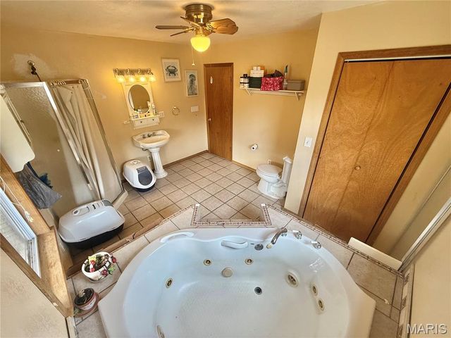 3230 E Highway 72, Fredericktown, MO 63645