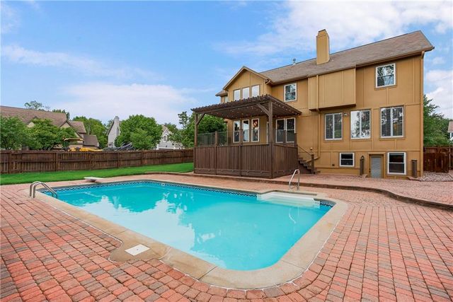 13100 Woodward Street, Overland Park, KS 66213