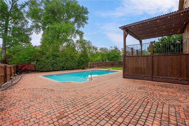 13100 Woodward Street, Overland Park, KS 66213