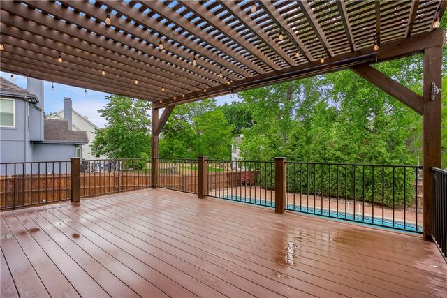 13100 Woodward Street, Overland Park, KS 66213