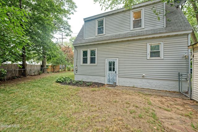 50 Dott Avenue, Colonie, NY 12205