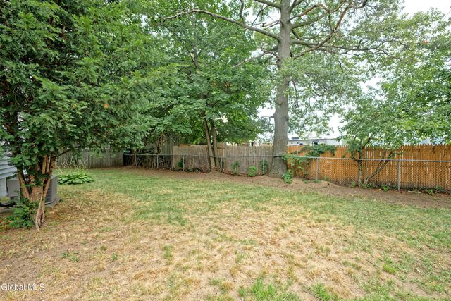 50 Dott Avenue, Colonie, NY 12205