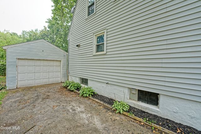 50 Dott Avenue, Colonie, NY 12205