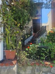 306 6th, Huntington Beach, CA 92648
