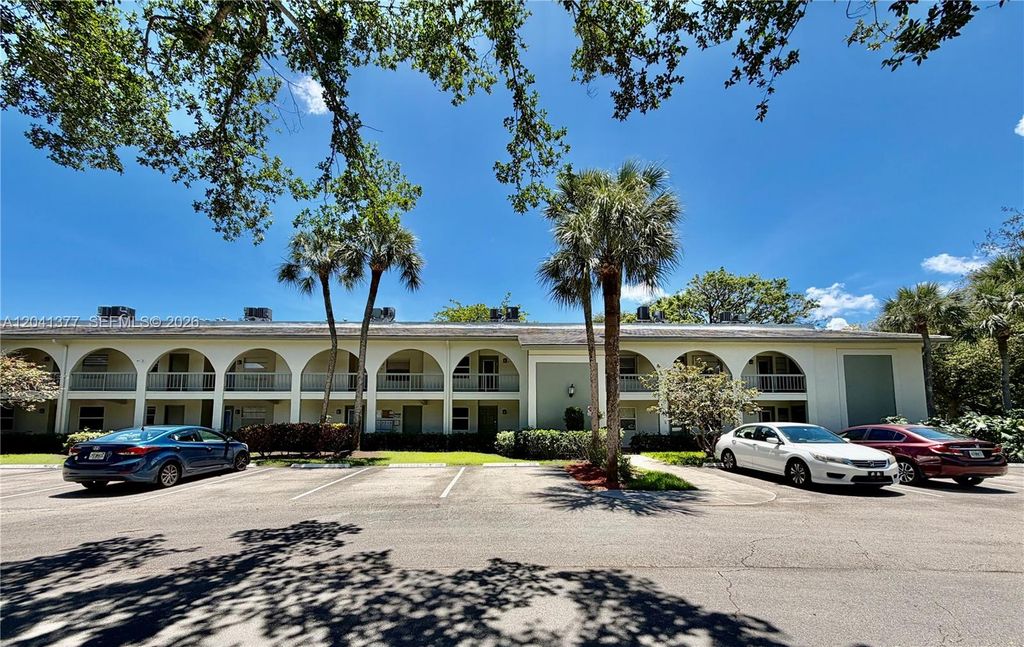 1203 Bahama Bnd G1, Coconut Creek, FL 33066