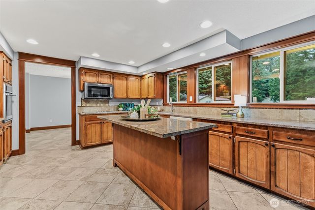 19812 NE 11th Street, Camas, WA 98607