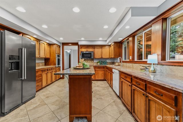 19812 NE 11th Street, Camas, WA 98607