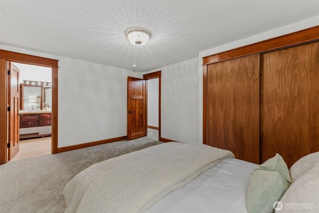 19812 NE 11th Street, Camas, WA 98607