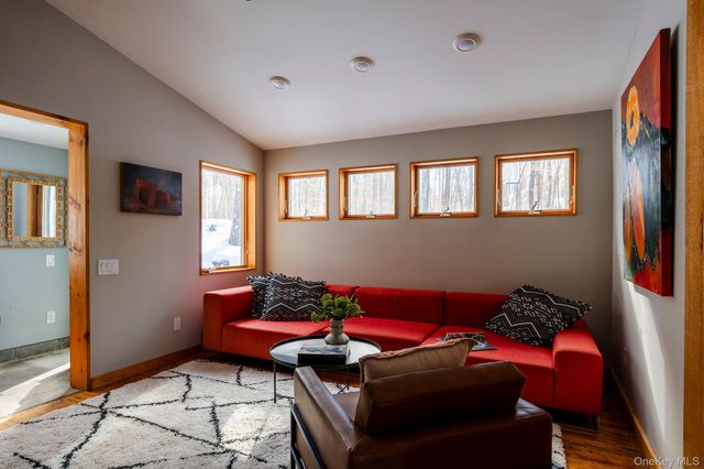 171 W Hurley Road, Woodstock, NY 12491