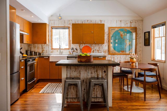 171 W Hurley Road, Woodstock, NY 12491