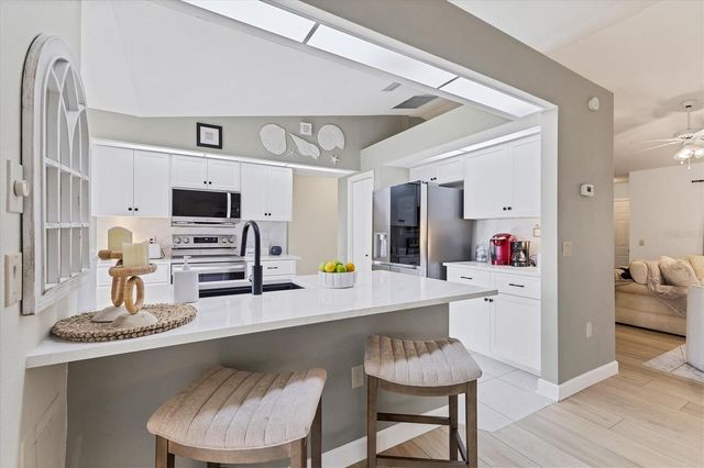 25 BUNKER COURT, Rotonda West, FL 33947