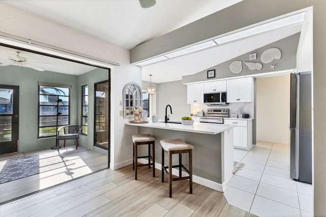 25 BUNKER COURT, Rotonda West, FL 33947