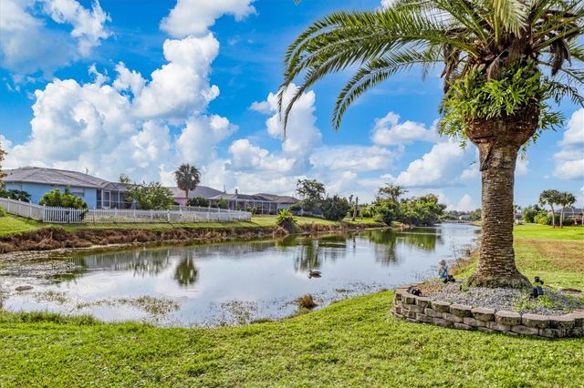 25 BUNKER COURT, Rotonda West, FL 33947