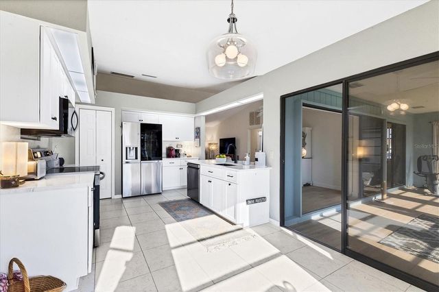 25 BUNKER COURT, Rotonda West, FL 33947