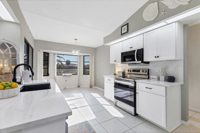 25 BUNKER COURT, Rotonda West, FL 33947