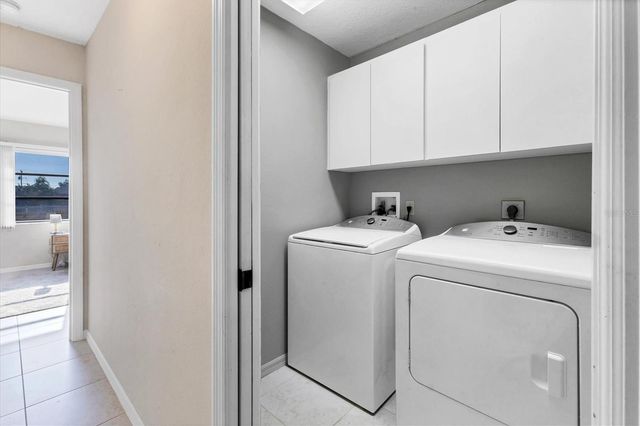 25 BUNKER COURT, Rotonda West, FL 33947