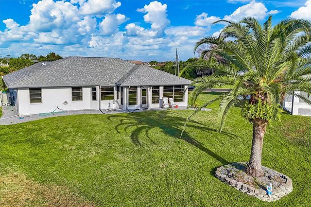 25 BUNKER COURT, Rotonda West, FL 33947