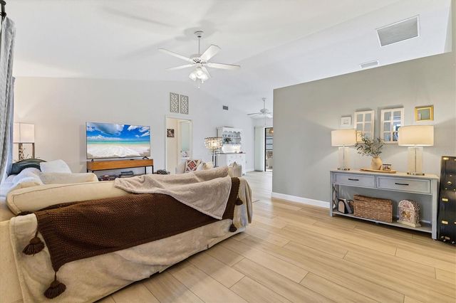 25 BUNKER COURT, Rotonda West, FL 33947