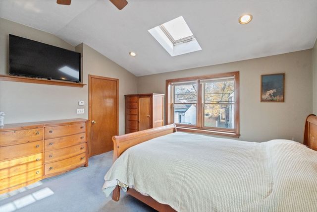 37 Glendale St, Maynard, MA 01754